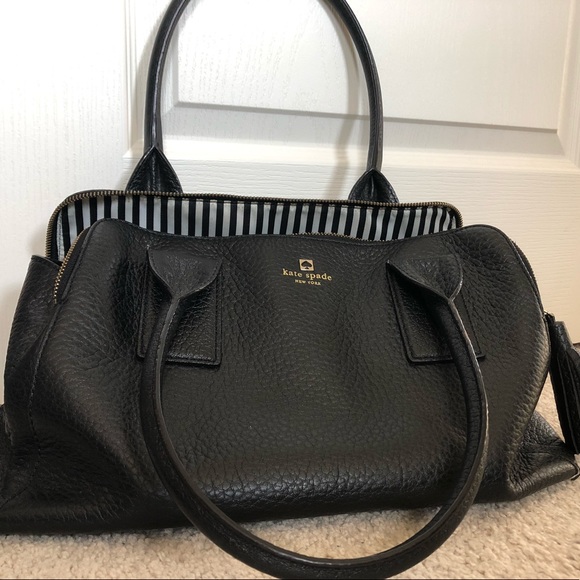 kate spade Handbags - Used Kate spade black tote